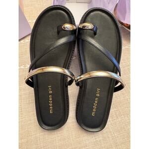 Madden Girl Caribbean Sandals  SIZE 9  - Black - New In Box